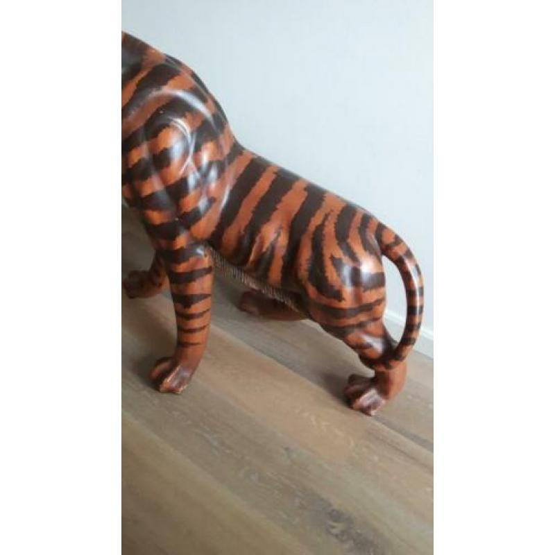 Antiek beeld tijger antiek beeld