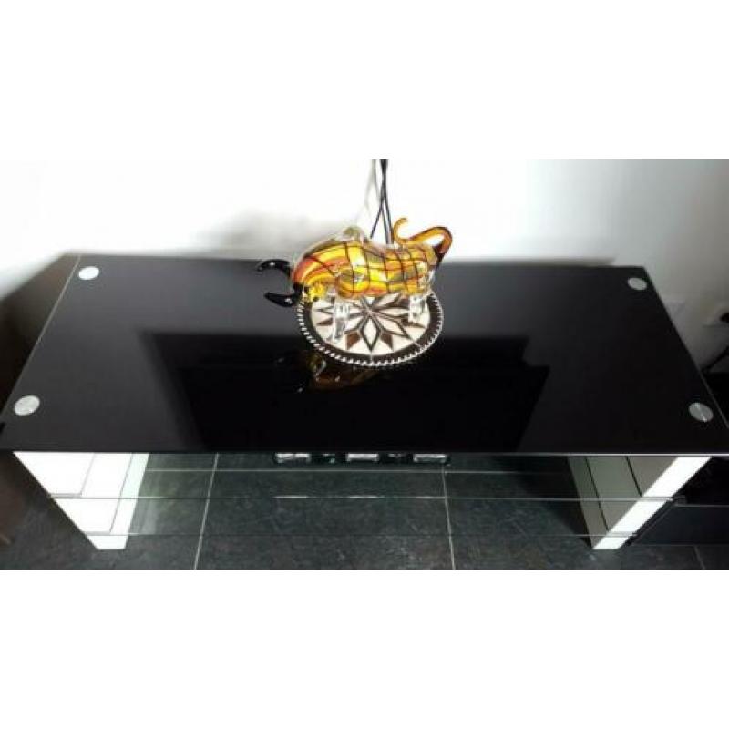Salontafel en tv meubel glas
