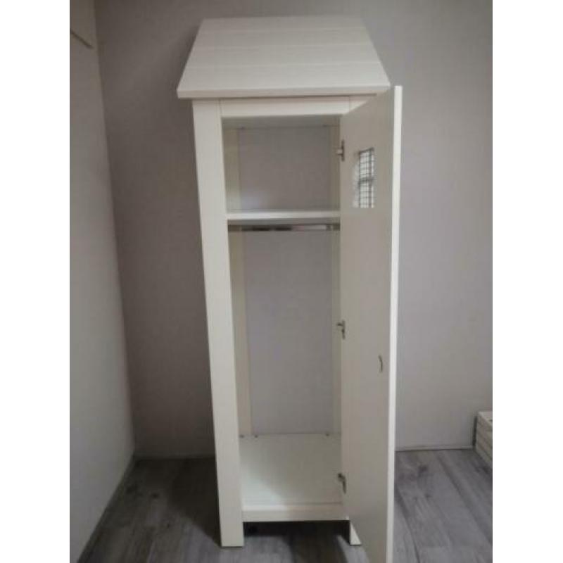Commode, kast en wandplank