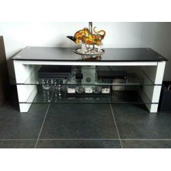 Salontafel en tv meubel glas