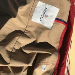Moncler jas te koop maat 4