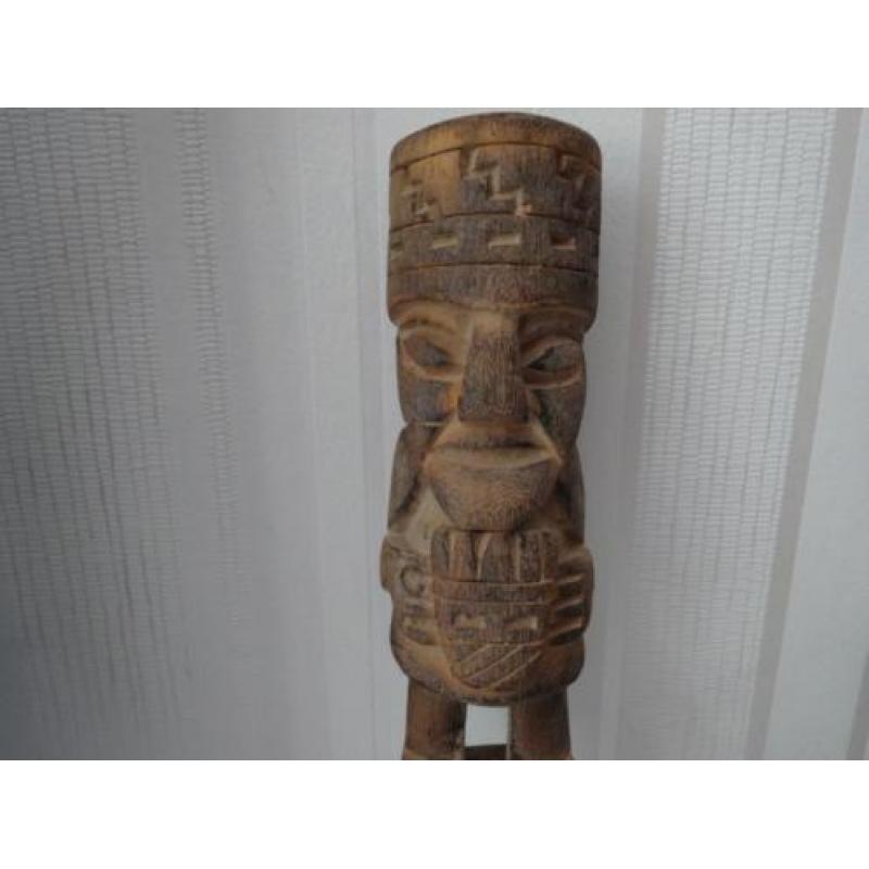 Vintage houten Inca Tumi.