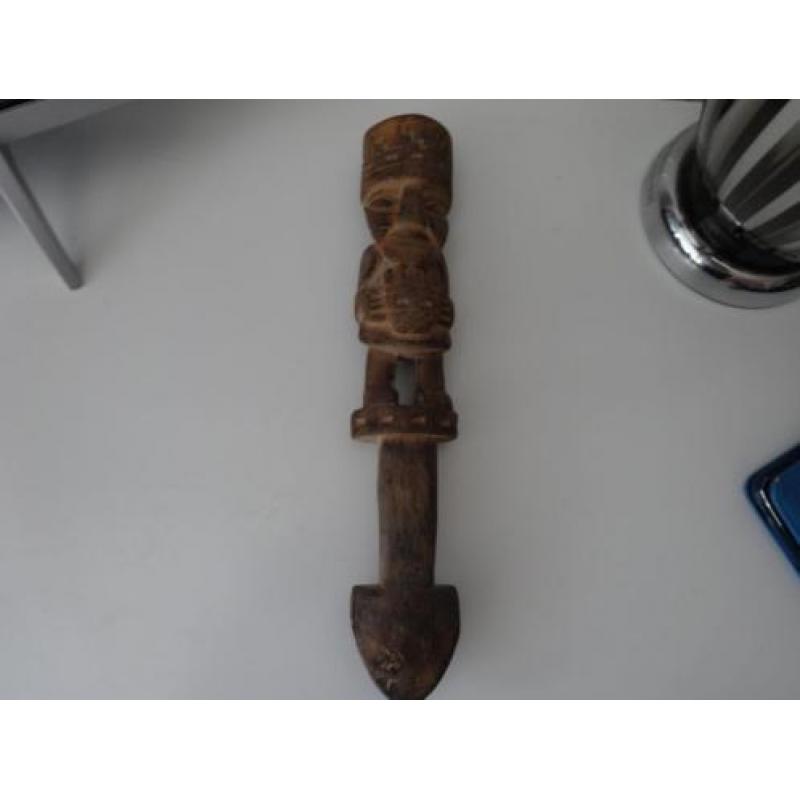 Vintage houten Inca Tumi.