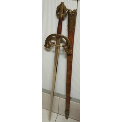 Oud zwaard te koop