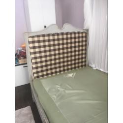 Frans antiek bed