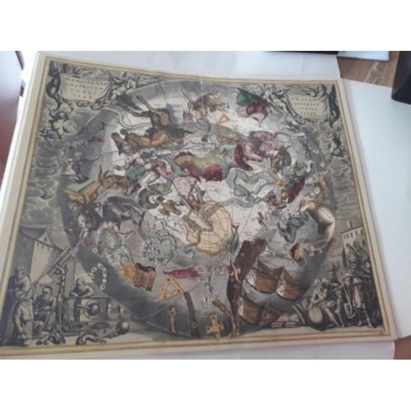 Harmonia  atlas met 7 verschillende sterrenkaarten en sterre