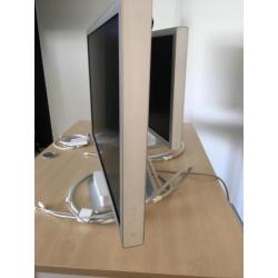 2x 30-inch Apple Cinema HD Display
