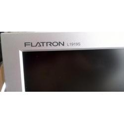 LG Flatron L1919S - 1280x1024 19" VGA LCD Monitor