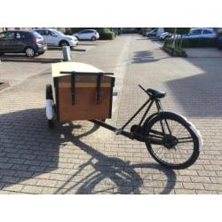 Antieke gazelle bakfiets