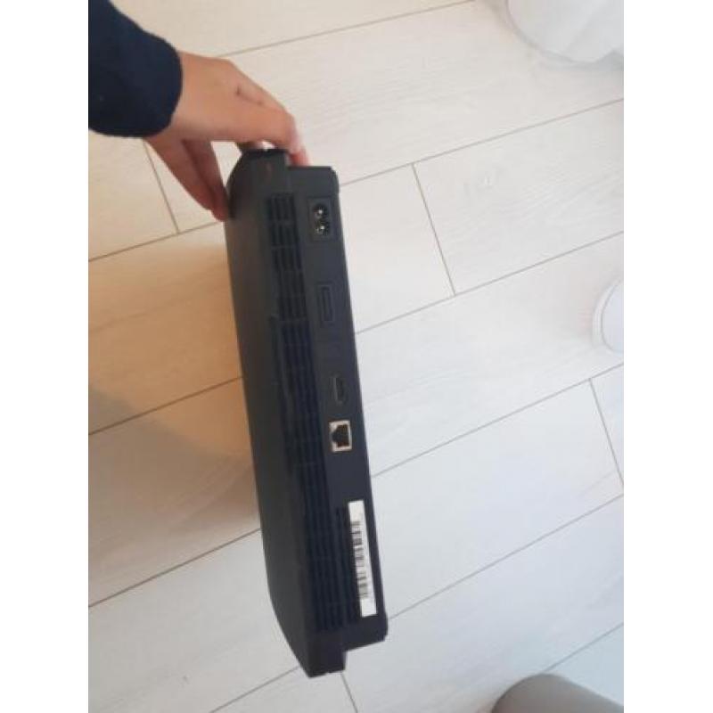 Playstation 3 bijna nieuw