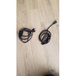 PlayStation 3 +2 draad controllers+ 4 games+ HDMI kabel