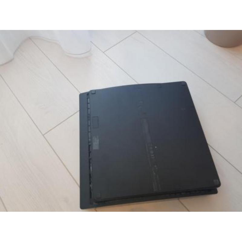 Playstation 3 bijna nieuw
