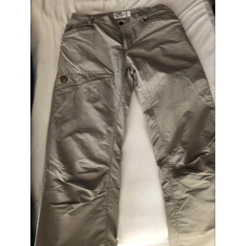 Fjallraven broek beige maat 40 (valt als 38)
